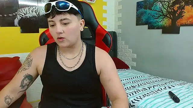 Snapshot of isabeautyx19 chatting on October 2025 03:18:02 AM isabeautyx19 online show from October 2025 03:18:02 AM