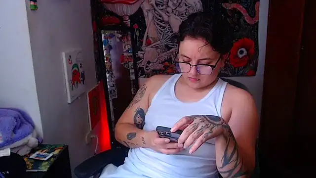 Snapshot of isabeautyx19 chatting on May 2026 04:05:01 PM isabeautyx19 online show from May 2026 04:05:01 PM