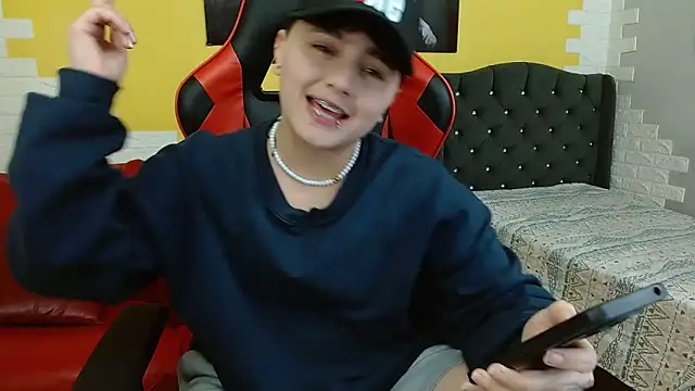 Snapshot of isabeautyx19 chatting on November 2025 03:29:01 AM isabeautyx19 online show from November 2025 03:29:01 AM