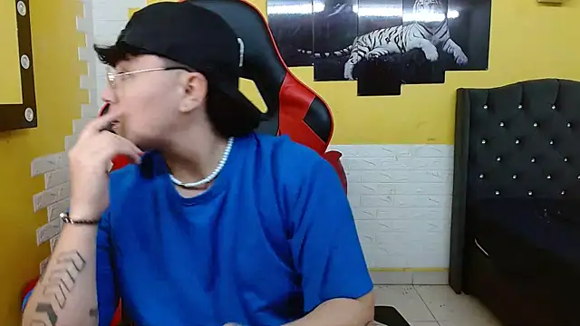 Snapshot of isabeautyx19 chatting on January 2026 01:54:02 AM isabeautyx19 online show from January 2026 01:54:02 AM