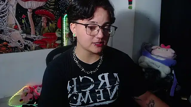 isabeautyx19 online show from June 2026 01:38:01 AM