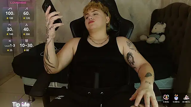isabeautyx19 online show from September 2025 07:41:02 PM