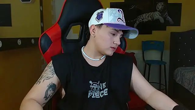 Snapshot of isabeautyx19 chatting on November 2025 04:33:02 AM isabeautyx19 online show from November 2025 04:33:02 AM