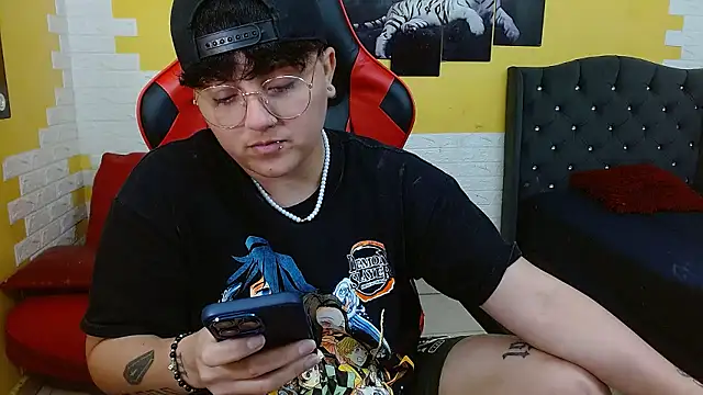 Snapshot of isabeautyx19 chatting on January 2026 04:16:02 AM isabeautyx19 online show from January 2026 04:16:02 AM