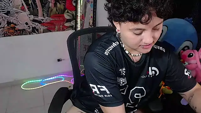 isabeautyx19 online show from July 2026 04:25:02 PM