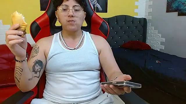 Snapshot of isabeautyx19 chatting on January 2026 03:41:01 PM isabeautyx19 online show from January 2026 03:41:01 PM