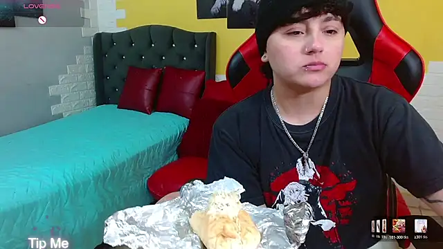 Snapshot of isabeautyx19 chatting on February 2026 01:57:01 AM isabeautyx19 online show from February 2026 01:57:01 AM