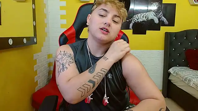 isabeautyx19 online show from September 2025 03:01:01 AM