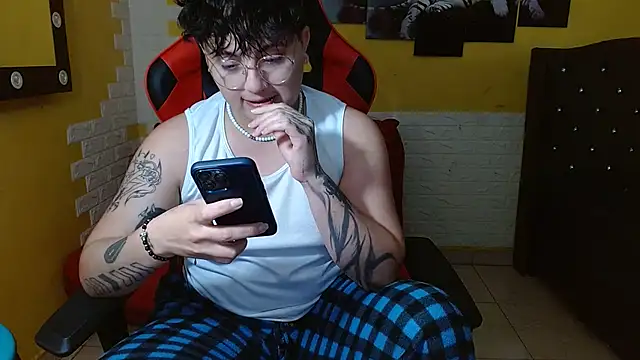 Snapshot of isabeautyx19 chatting on January 2026 04:38:01 AM isabeautyx19 online show from January 2026 04:38:01 AM