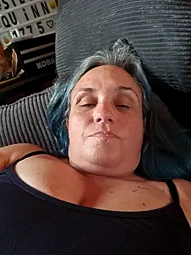 stellaquinn1775 online show from November 2025 09:04:01 PM