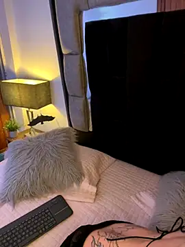 Snapshot of Bonnie_vega chatting on October 2025 08:19:01 PM Bonnie vega online show from October 2025 08:19:01 PM