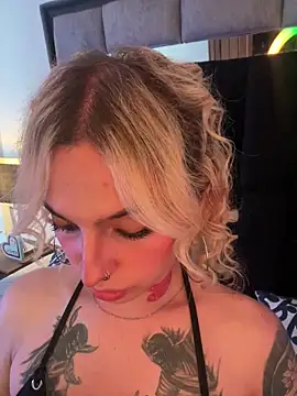 Snapshot of Bonnie_vega chatting on October 2025 08:11:02 PM Bonnie vega online show from October 2025 08:11:02 PM