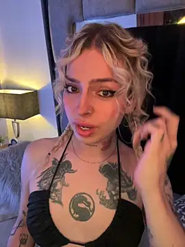 Snapshot of Bonnie_vega chatting on October 2025 09:16:02 PM Bonnie vega online show from October 2025 09:16:02 PM