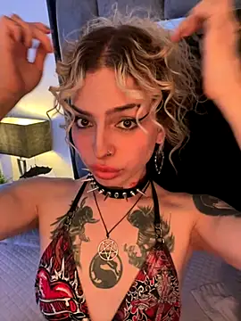 Snapshot of Bonnie_vega chatting on November 2025 08:25:01 PM Bonnie vega online show from November 2025 08:25:01 PM