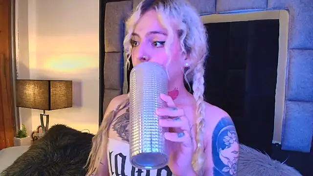 Snapshot of Bonnie_vega chatting on March 2025 10:09:02 PM Bonnie vega online show from March 2025 10:09:02 PM