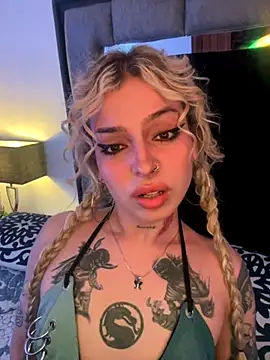 Snapshot of Bonnie_vega chatting on September 2025 09:20:02 PM Bonnie vega online show from September 2025 09:20:02 PM