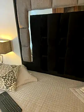 Snapshot of Bonnie_vega chatting on November 2025 08:42:02 PM Bonnie vega online show from November 2025 08:42:02 PM