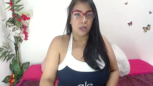 Janeth Sweet online show from October 2025 04:48:01 PM