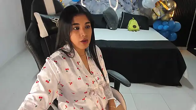 Snapshot of Ivy_16 chatting on September 2025 02:01:01 PM Ivy 16 online show from September 2025 02:01:01 PM