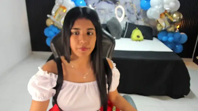 Snapshot of Ivy_16 chatting on September 2025 12:01:02 PM Ivy 16 online show from September 2025 12:01:02 PM