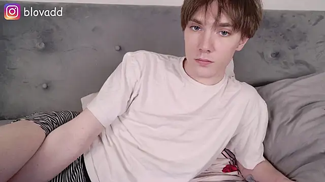 callmenineoneseven online show from April 2026 08:15:01 PM