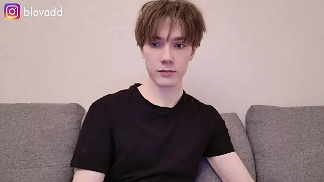 callmenineoneseven online show from February 2026 08:33:02 PM