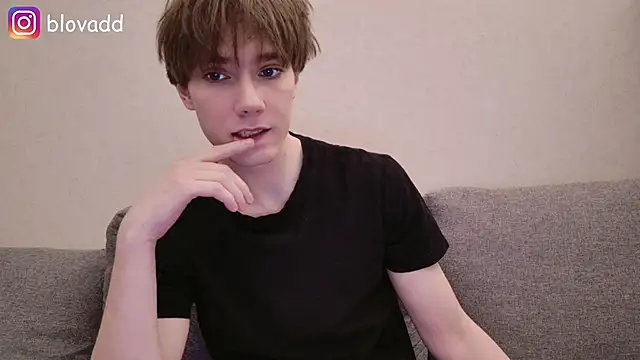 callmenineoneseven online show from February 2026 01:26:02 AM
