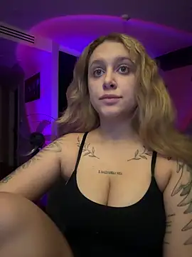 ellielawson online show from October 2025 11:42:02 AM