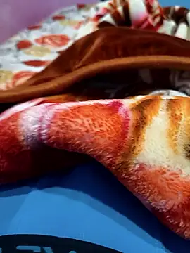 Snapshot of ak007_desire chatting on January 2026 03:15:01 PM ak007 desire online show from January 2026 03:15:01 PM