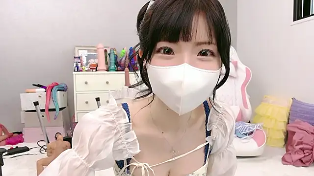 -minami- online show from June 2026 03:12:02 AM