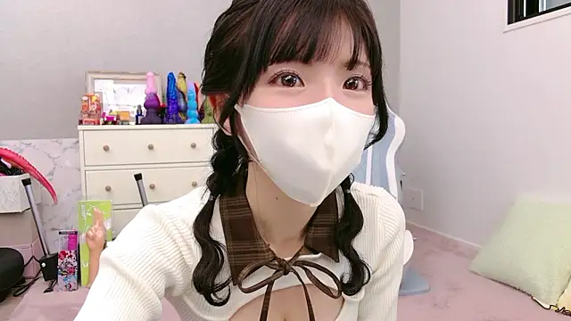 -minami- online show from February 2026 03:19:01 AM