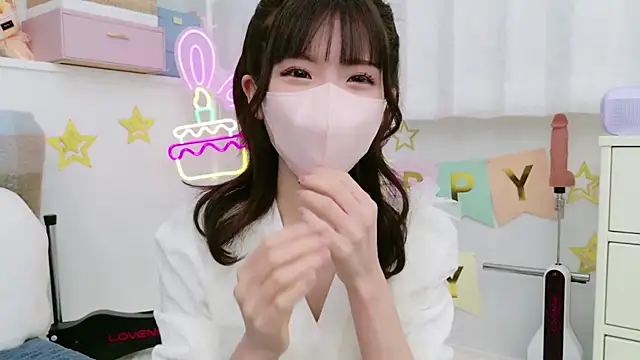 Snapshot of -minami- chatting on January 2025 12:16:01 PM -minami- online show from January 2025 12:16:01 PM