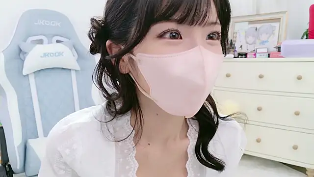 Snapshot of -minami- chatting on September 2025 03:13:02 AM -minami- online show from September 2025 03:13:02 AM