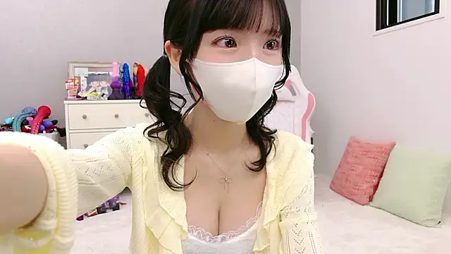 -minami- online show from March 2026 03:07:01 AM