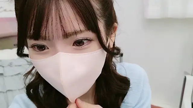 Snapshot of -minami- chatting on February 2025 12:17:02 PM -minami- online show from February 2025 12:17:02 PM