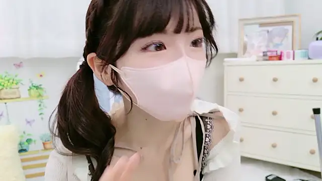 Snapshot of -minami- chatting on October 2025 12:06:02 PM -minami- online show from October 2025 12:06:02 PM