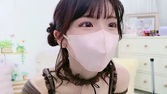 Snapshot of -minami- chatting on October 2025 03:30:02 AM -minami- online show from October 2025 03:30:02 AM