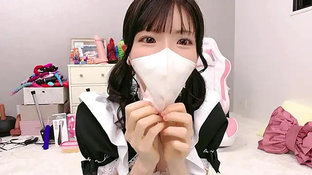 -minami- online show from April 2026 12:07:02 PM