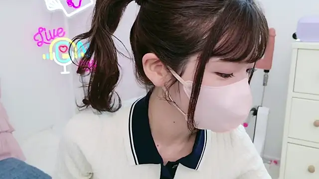 Snapshot of -minami- chatting on March 2025 03:45:01 AM -minami- online show from March 2025 03:45:01 AM