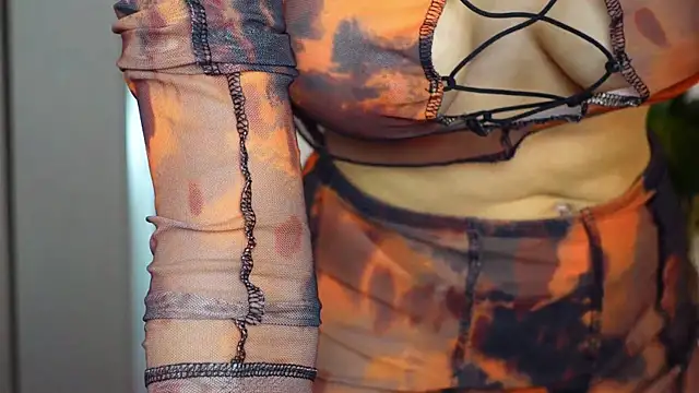 NinaCrystal1 online show from April 2026 04:07:02 AM