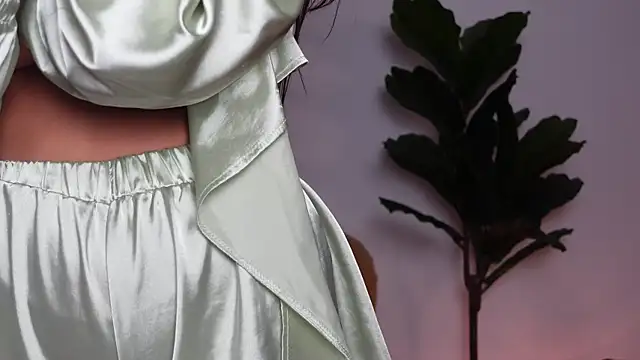 NinaCrystal1 online show from November 2025 08:51:02 AM