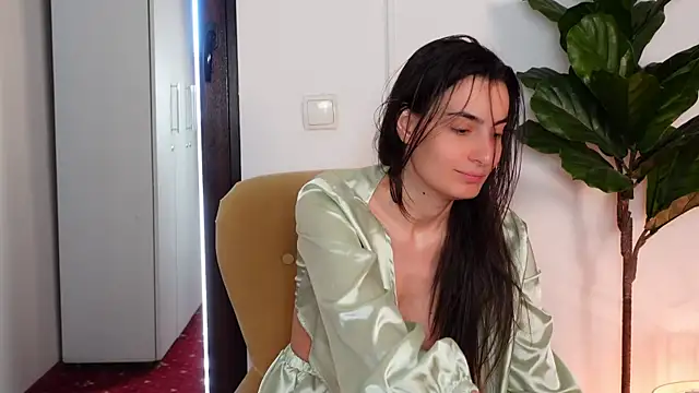 NinaCrystal1 online show from March 2026 08:50:01 AM