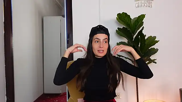 NinaCrystal1 online show from December 2025 07:47:01 AM