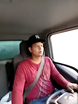 yoryisexi online show from October 2025 09:29:01 PM