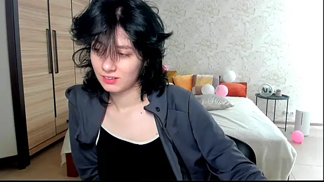 Snapshot of JulisSweet chatting on March 2025 07:26:01 AM JulisSweet online show from March 2025 07:26:01 AM