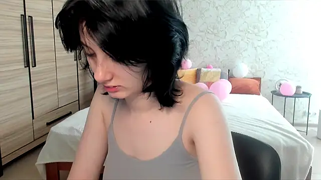 Snapshot of JulisSweet chatting on March 2025 07:36:01 AM JulisSweet online show from March 2025 07:36:01 AM