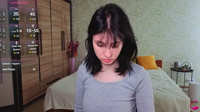 Snapshot of JulisSweet chatting on November 2025 07:51:02 AM JulisSweet online show from November 2025 07:51:02 AM