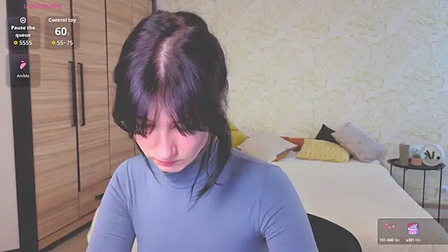 Snapshot of JulisSweet chatting on October 2025 06:50:02 AM JulisSweet online show from October 2025 06:50:02 AM