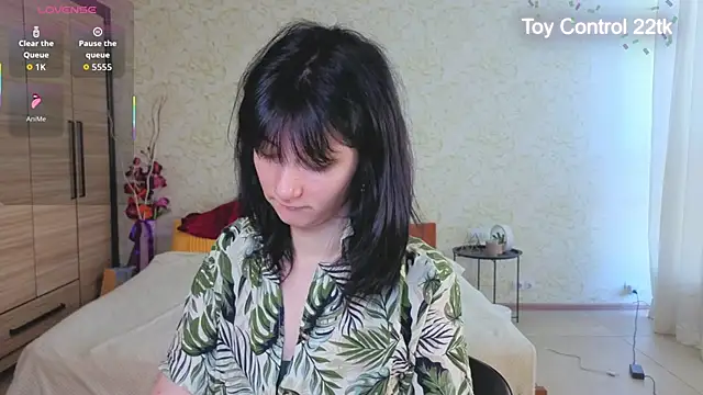 Snapshot of JulisSweet chatting on June 2026 07:17:01 AM JulisSweet online show from June 2026 07:17:01 AM