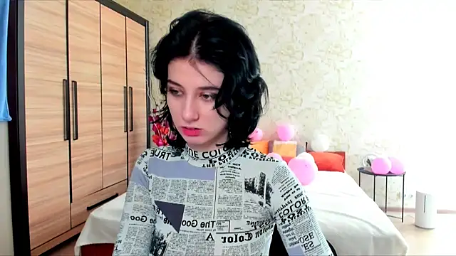 Snapshot of JulisSweet chatting on February 2025 07:23:01 AM JulisSweet online show from February 2025 07:23:01 AM